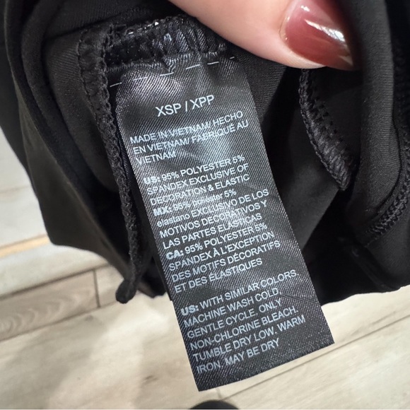 White House black market short sleeve  blouson dress ❤️ - Picture 3 of 6